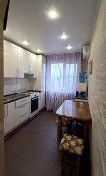 2-к квартира, вторичка, 56м2, 8/10 этаж