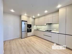 2-к квартира, вторичка, 64м2, 10/18 этаж