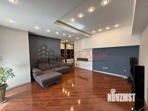 4-к квартира, вторичка, 118м2, 1/7 этаж