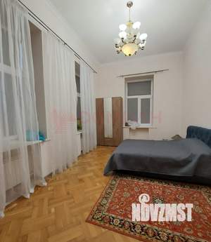 2-к квартира, вторичка, 64м2, 2/5 этаж