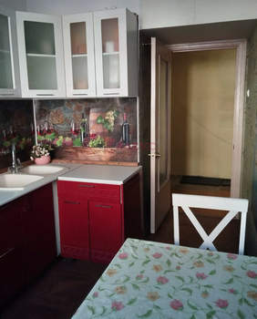 3-к квартира, вторичка, 63м2, 4/4 этаж