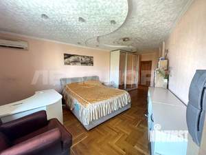 4-к квартира, вторичка, 94м2, 8/10 этаж