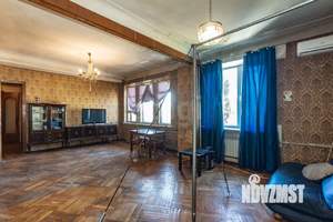 4-к квартира, вторичка, 102м2, 4/5 этаж