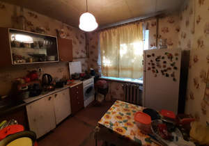 3-к квартира, вторичка, 64м2, 1/10 этаж