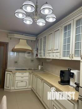 3-к квартира, вторичка, 107м2, 13/16 этаж