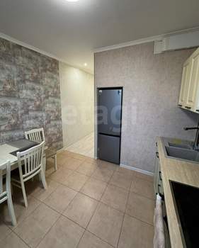 2-к квартира, вторичка, 64м2, 11/18 этаж