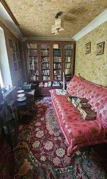 4-к квартира, вторичка, 62м2, 3/5 этаж