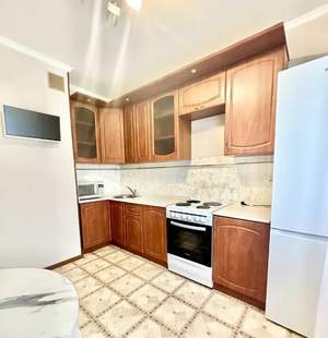 2-к квартира, вторичка, 57м2, 9/18 этаж