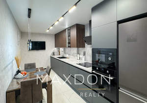 3-к квартира, вторичка, 100м2, 12/19 этаж