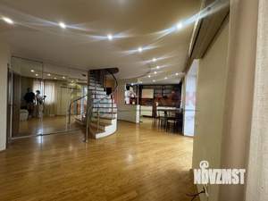 3-к квартира, вторичка, 111м2, 9/10 этаж