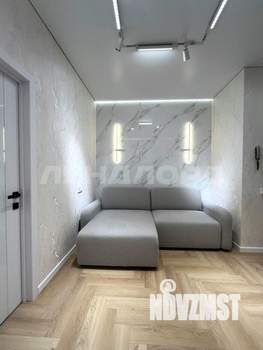 2-к квартира, вторичка, 42м2, 15/22 этаж