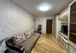 3-к квартира, вторичка, 63м2, 1/5 этаж