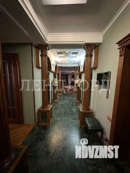 3-к квартира, вторичка, 166м2, 1/10 этаж