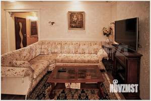 2-к квартира, вторичка, 110м2, 2/4 этаж