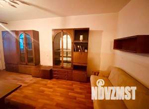 2-к квартира, вторичка, 60м2, 1/10 этаж